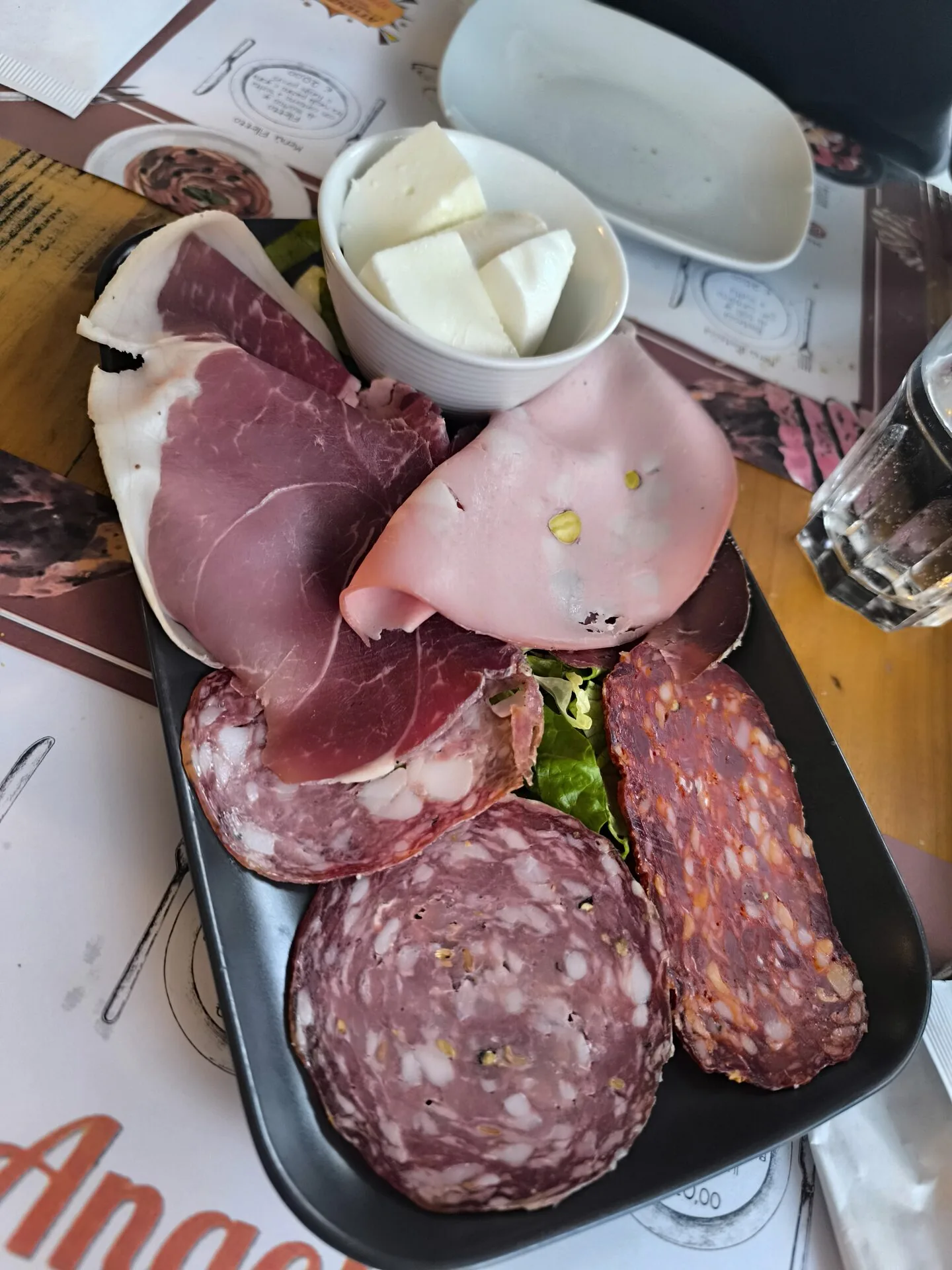 Tagliere di salumi e formaggi